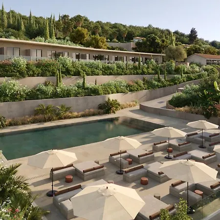 호텔 Louis Ionian Sun 4*