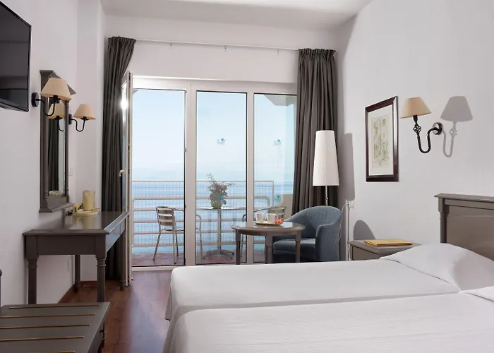 Louis Ionian Sun Ξενοδοχείο 4*